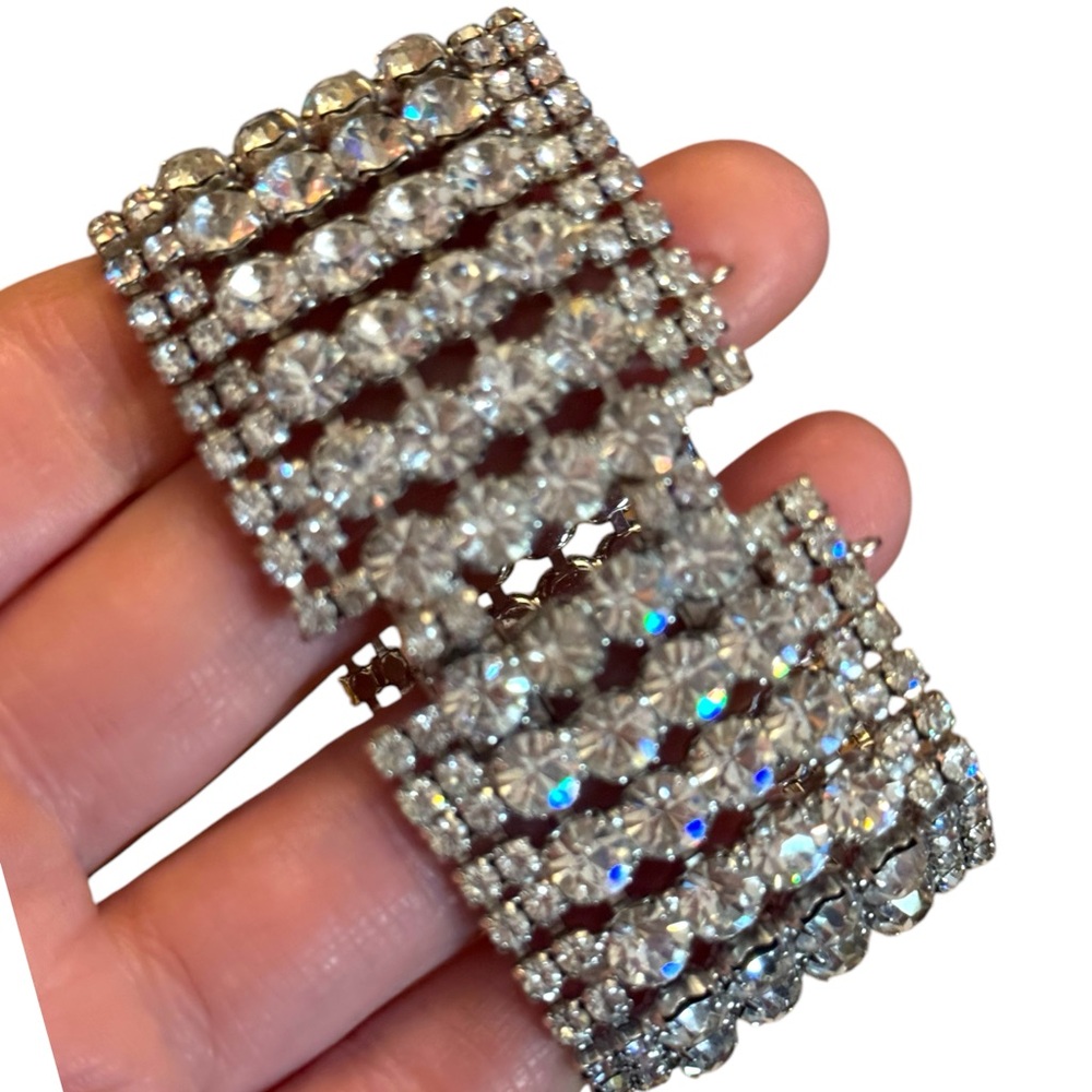 Vintage high quality Elegant wide statement Silver plt chunky Crystal Bracelet